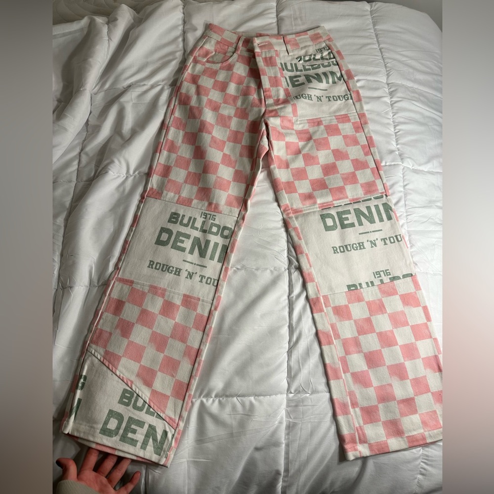 Pink white pants